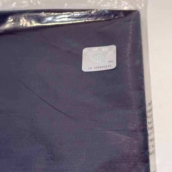 Officially Licenced NFL Football Seattle Seahawks Tablecover 54in x 102in - Picture 2 of 4